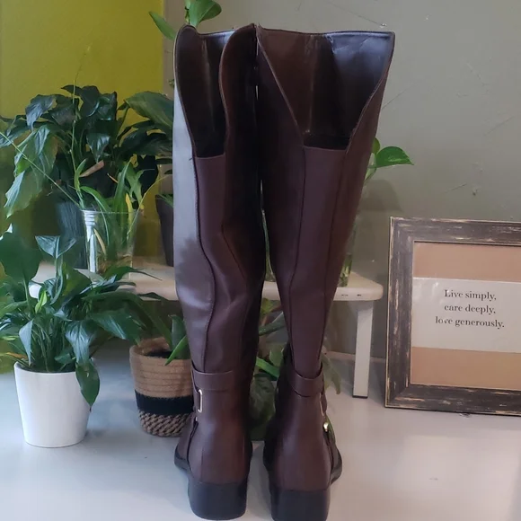 Torrid wide calf boots - Picture 5 of 11